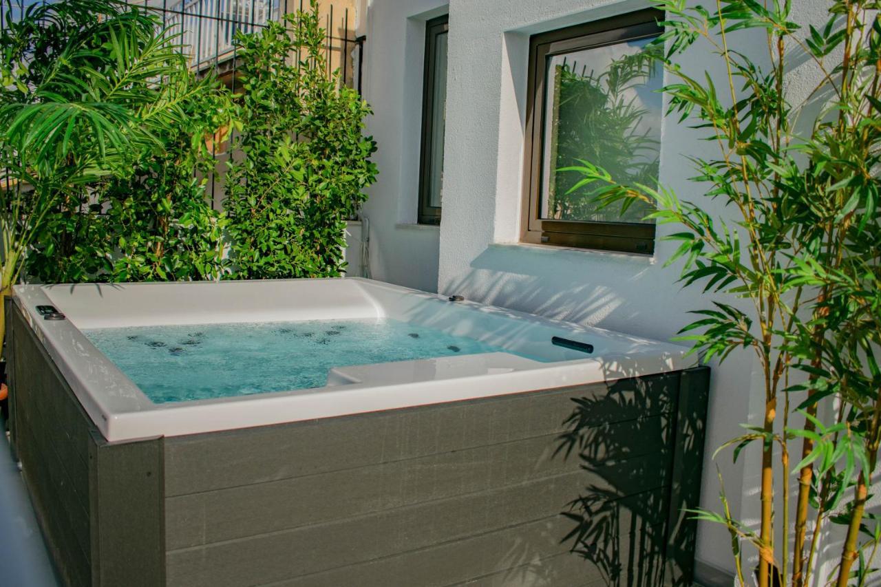 Filopappou Hill Suites By Athens Stay Ngoại thất bức ảnh